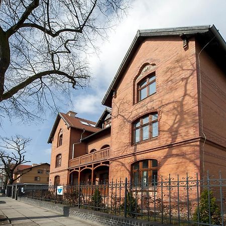 Very Berry - Orzeszkowej 16 - MTP Apartment, parking, check in 24h Posen Exterior foto